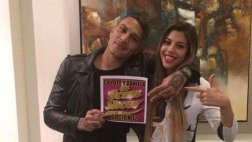 "El gran show": Paolo Guerrero y Alondra apoyan al 'Coyote'