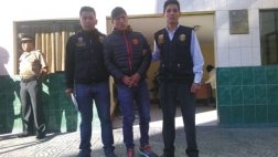 Motociclista arrastró a mujer policía para evitar intervención