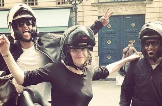 Courtney Love atacada durante huelga de taxistas en París