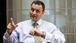 “Un gobierno debe enfrentar las crisis, no esconderlas"