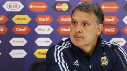 Gerardo Martino calificó de "lamentable" acción de Gonzalo Jara
