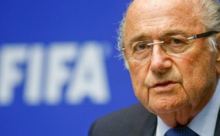 FIFA: Blatter juega con las palabras y dice que no renunció