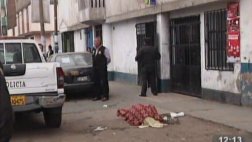 Ate: hombre fue hallado muerto en la puerta de su vivienda