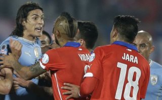 Uruguay denunciará al chileno Gonzalo Jara ante Conmebol