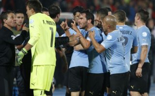 Federación de Chile pide sanción para futbolistas uruguayos 