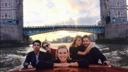 Taylor Swift, Calvin Harris y Joe Jonas de paseo en Londres