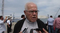 Monseñor Bambarén expresó su rechazo a matrimonio gay en EE.UU.