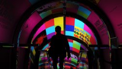 Exposición rescata la faceta experimental de Andy Warhol