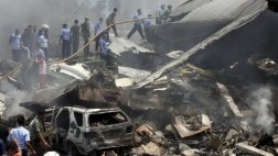 Accidente aéreo en Indonesia: Número de muertos aumenta a 142