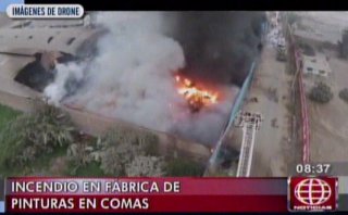 El impresionante incendio en Comas visto desde un drone [VIDEO]