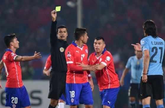 Conmebol: "Arbitraje no tuvo cooperación de los jugadores"