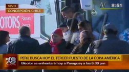 Juan Vargas se “robó” a un niño y lo subió al bus de Perú