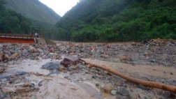 Emergencia en localidades de Puno por peligro de deslizamiento