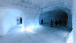 Islandia cuenta con la cueva de hielo más grande del mundo