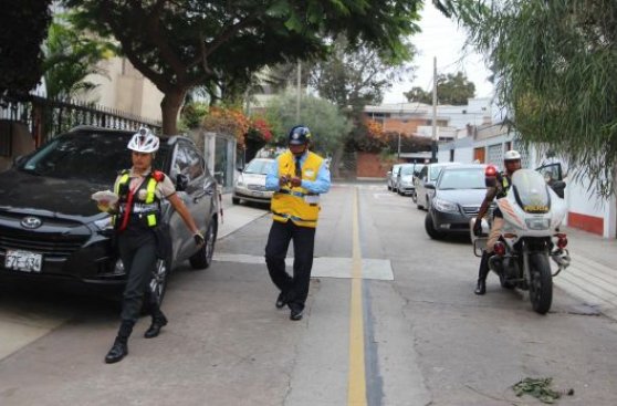 San Isidro: más de 10 mil multas por vehículos mal estacionados