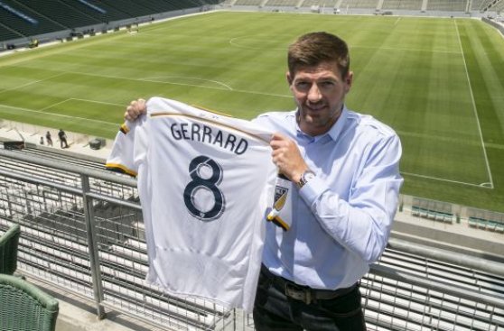 Steven Gerrard fue presentado por Los Ángeles Galaxy
