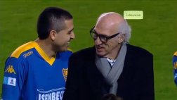 Riquelme regresó a 'La Bombonera' en homenaje a Battaglia