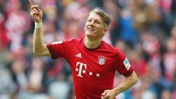 Schweinsteiger "halagado" por interés del Manchester United