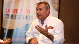 Etienne Lavigne: "El Perú tiene lo que queremos para el Dakar"