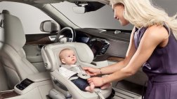 Volvo y la nueva forma de llevar a los bebés en los autos