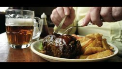 ¿Por qué beber alcohol abre el apetito?