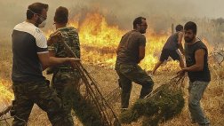Incendios gigantes dejan al menos un muerto en Grecia