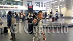 Christian Cueva llegó a México para firmar por Toluca
