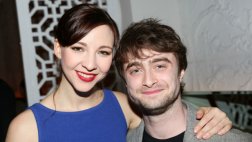 Daniel Radcliffe y su novia versionan tema de Eminem (VIDEO)