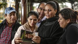 Las memorias de Dina Páucar llegan a la FIL Lima 2015