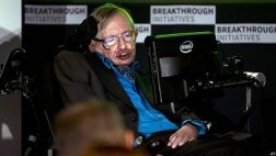 Hawking dice que es el momento de contactar vida extraterrestre