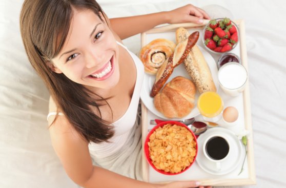 Realiza cambios en tu desayuno para que sea más saludable