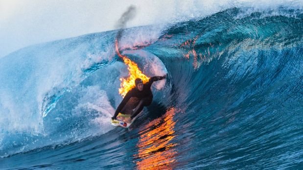 Jamie O'Brien surfeó envuelto en fuego [VIDEO]