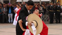 34 millones de paisanos, por Rolando Arellano