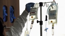 Sobre el tratamiento innecesario del cáncer terminal