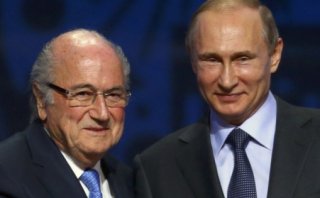 Vladimir Putin pide el Premio Nobel para Joseph Blatter