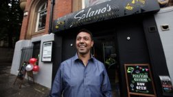 'Ñol' Solano abrió restaurante de comida peruana en Newcastle