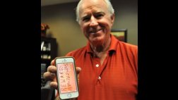 Empresario de Texas recupera iPhone que se cayó desde un avión