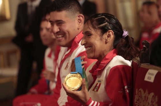 Medallistas de Toronto 2015 condecorados en Palacio (FOTOS)