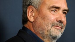 Besson fija su residencia en EE.UU., pero tributará en Francia