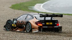 YouTube: Polémica acción de Audi saca a dos Mercedes en el DTM