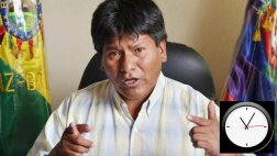 Bolivia: Gobernador regala relojes a empleados impuntuales