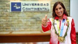Universidad huancaína entrega becas a medallistas panamericanos