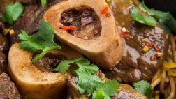 Ignacio Medina y su crítica gastronómica al restaurante Síbaris