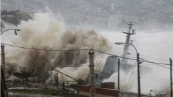 Chile: Olas de hasta 7 metros dejan un muerto en Valparaíso