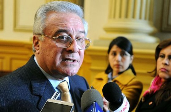 DINI gastó US$845 mil en capacitar a doce agentes en ‘chuponeo’