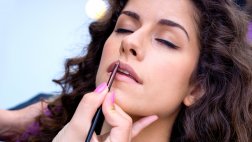 Tips para prolongar la vida de tu maquillaje