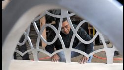 Peruano talla altar que usará el papa Francisco en Washington