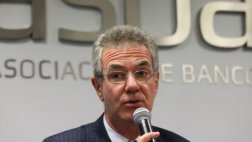 Plantean reducir IGV a compras por tarjeta de crédito y débito