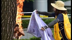 Surcoreano se prende fuego en un acto contra Japón
