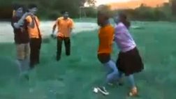 San Martín: alumnas de 2 colegios protagonizan pelea callejera